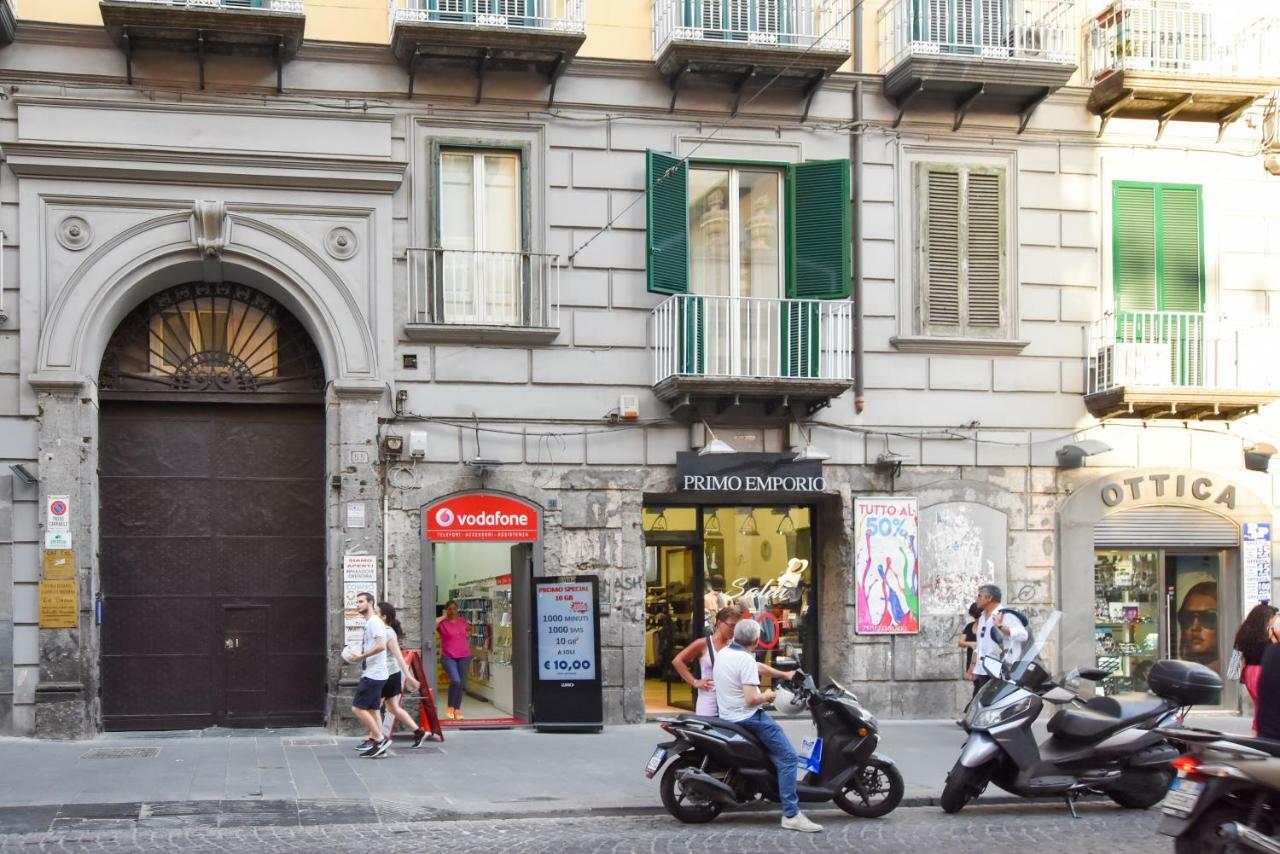 Domus Borbonica Acomodação com café da manhã Nápoles Exterior foto