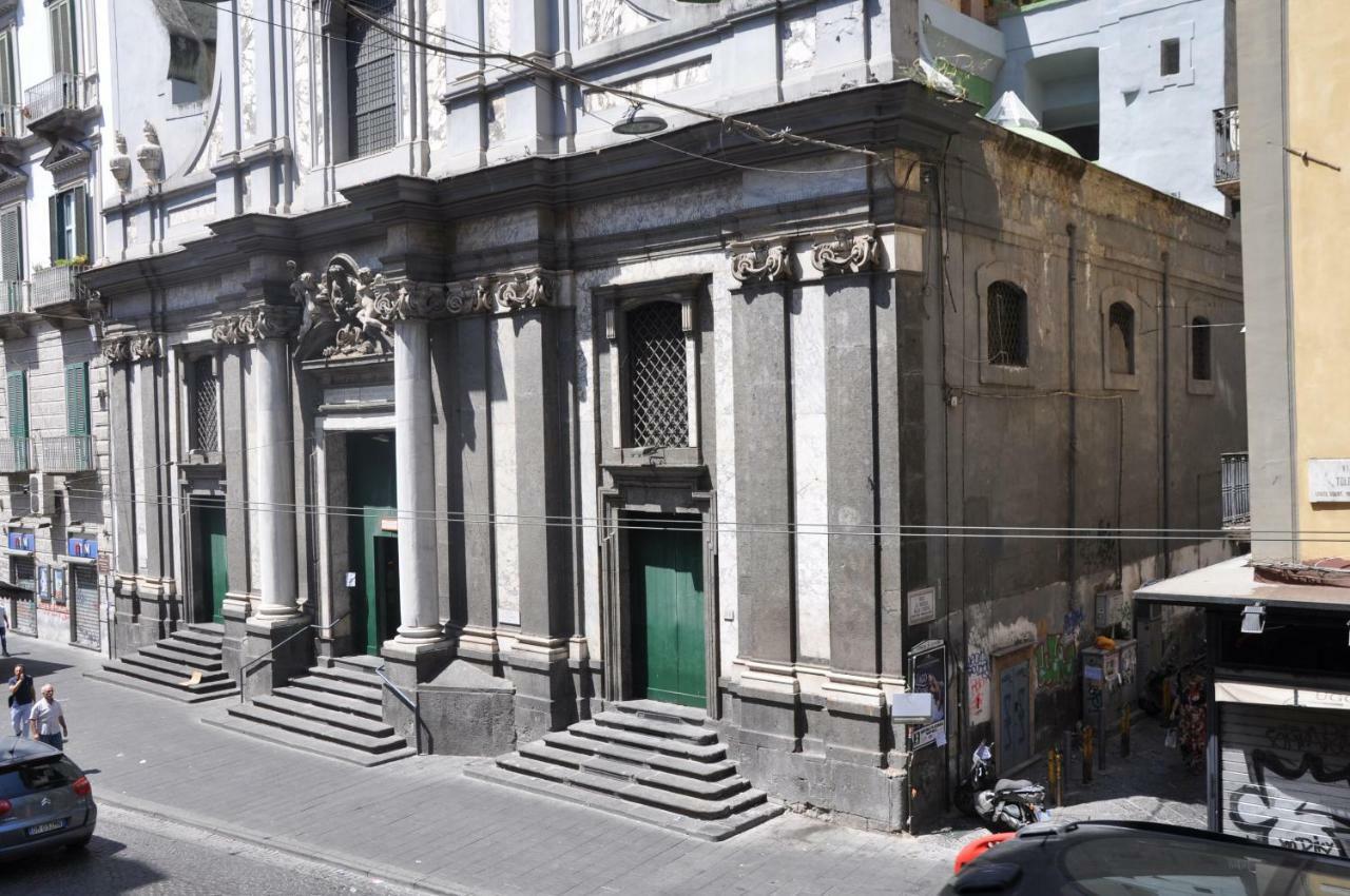 Domus Borbonica Acomodação com café da manhã Nápoles Exterior foto